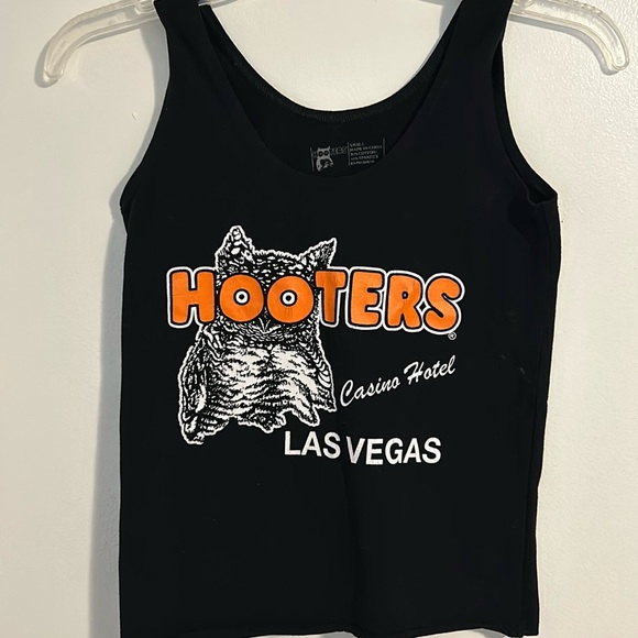 Hooters Tops - Hooters Crop Top Tank Top. Las Vegas Casino Hotel. Size S